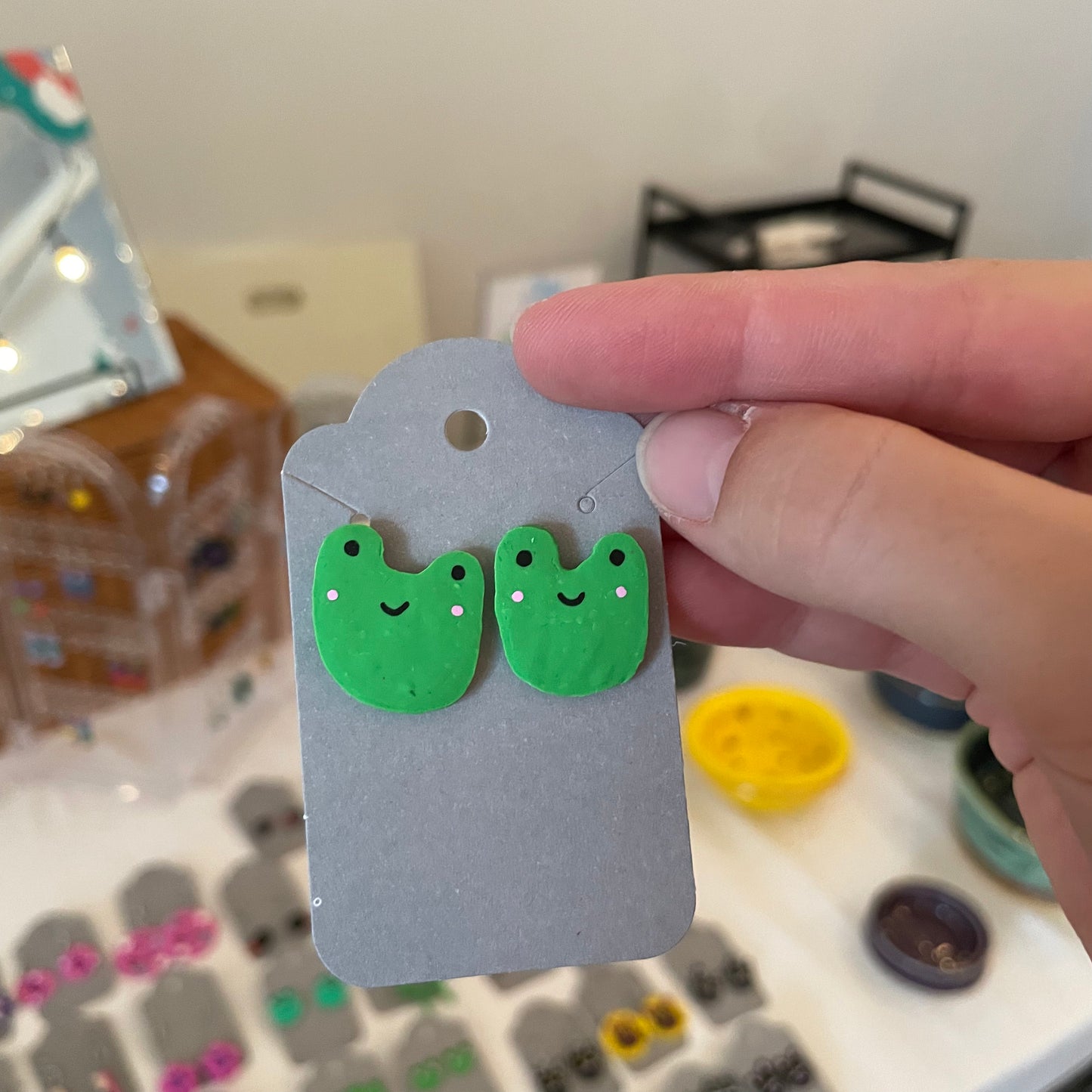 Large Frog Studs