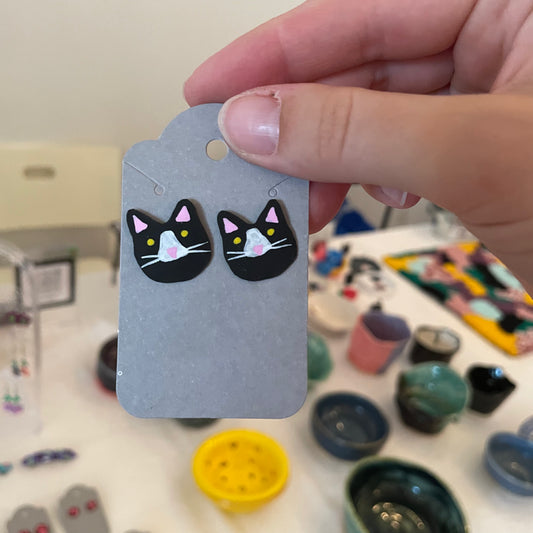 Cat Studs