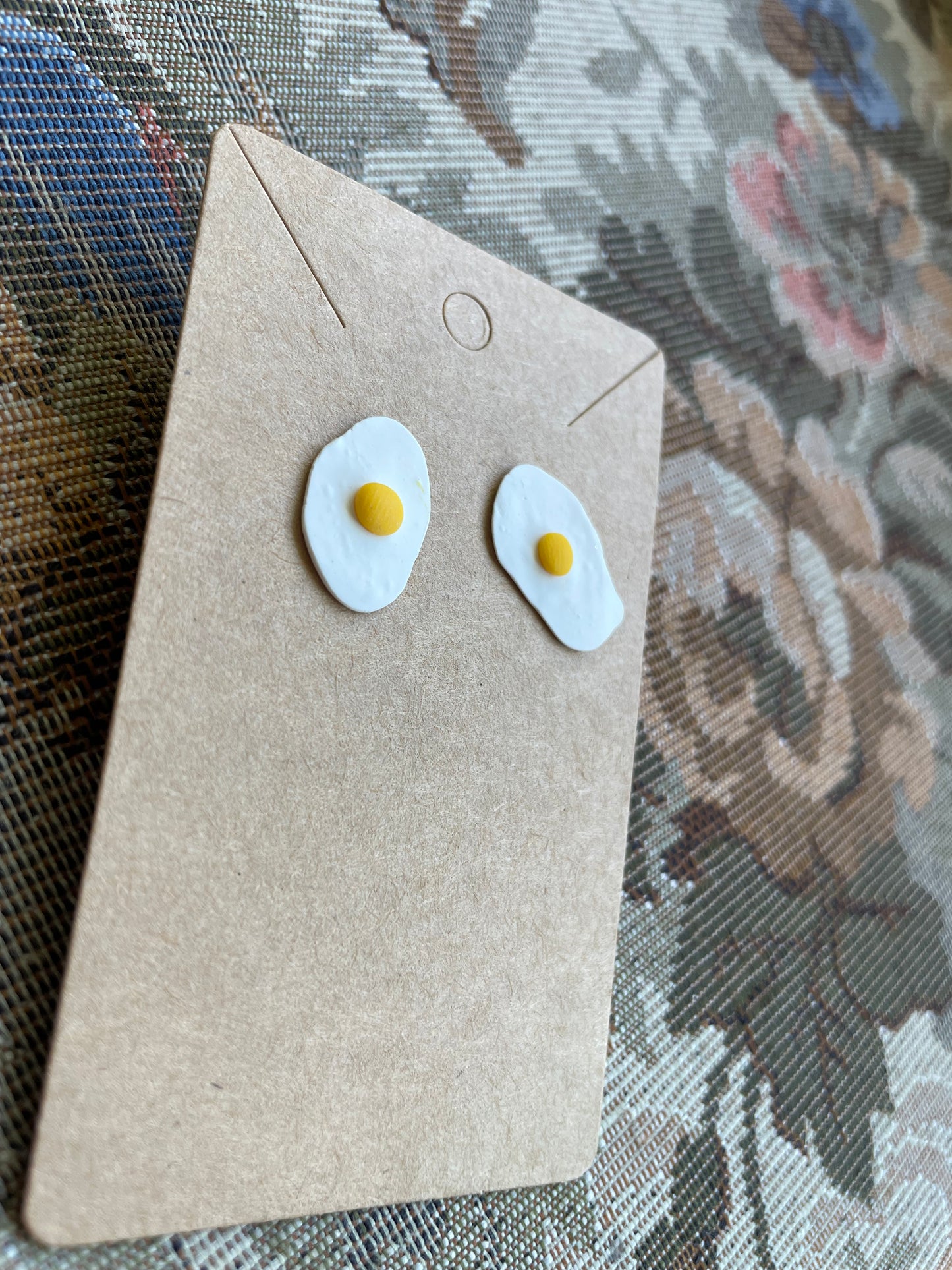 Egg Studs