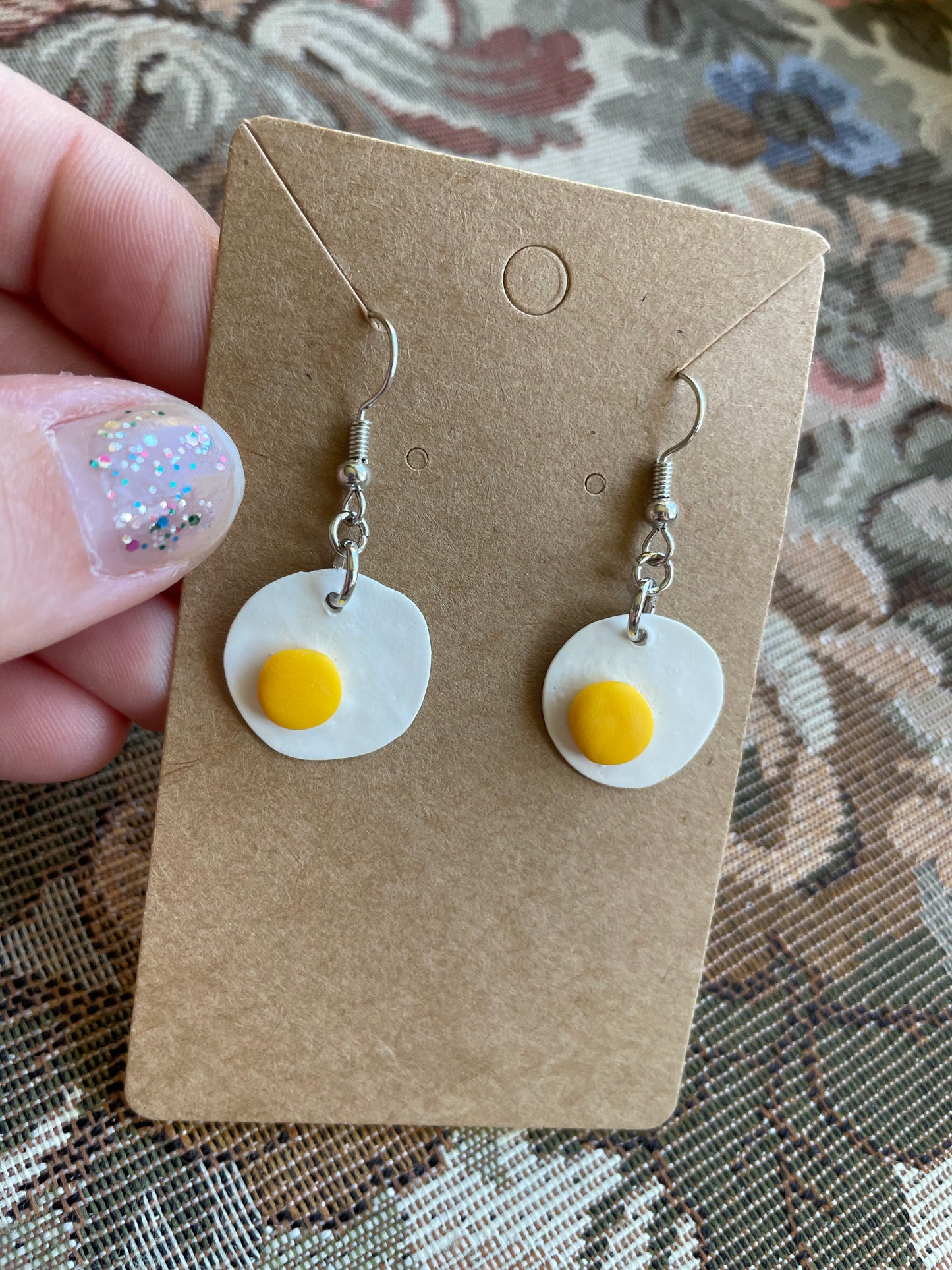 Egg Dangles