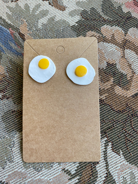 Egg Studs