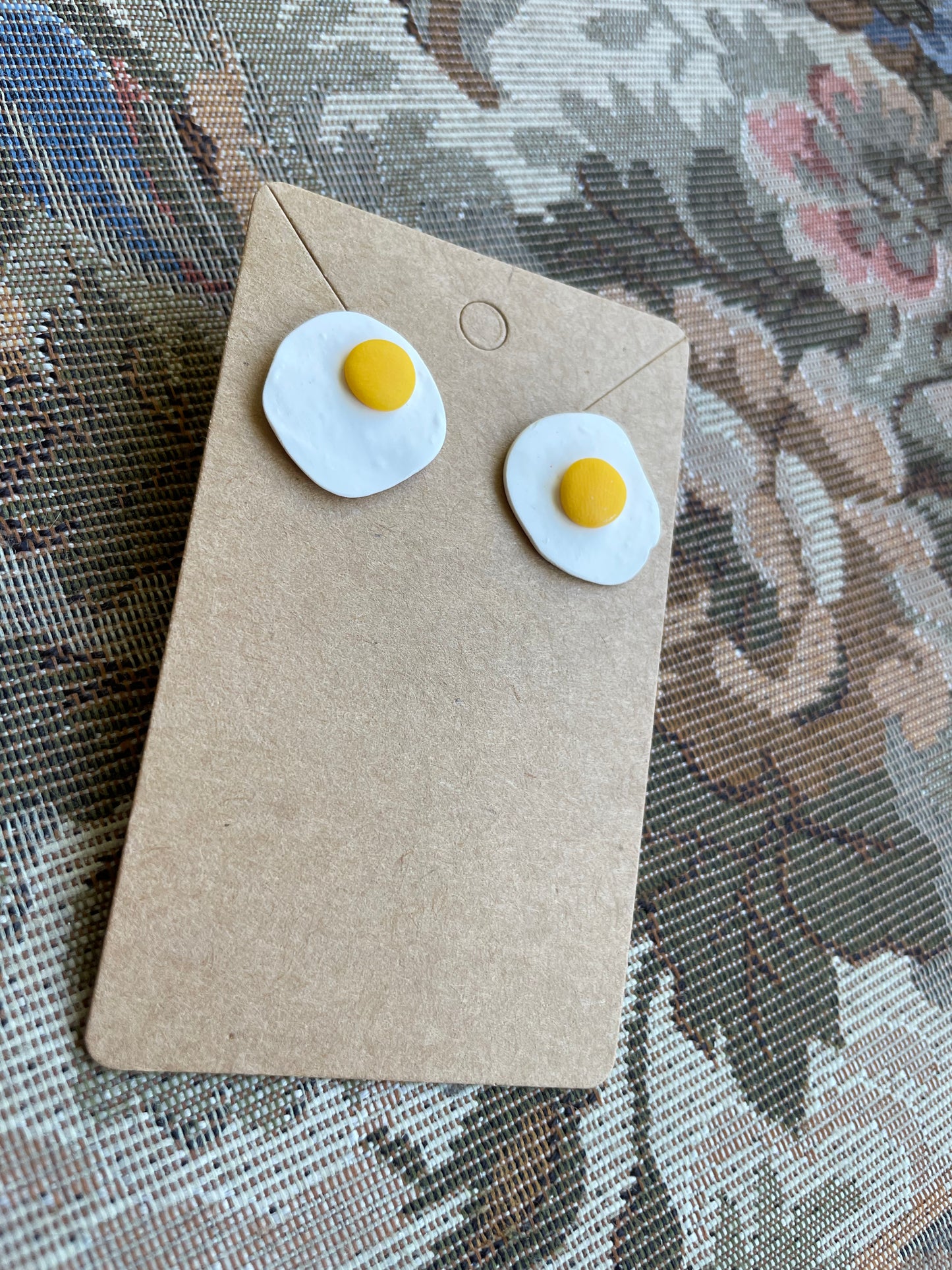Egg Studs