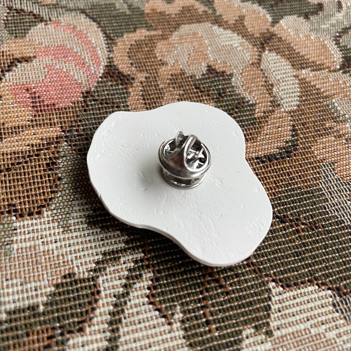 Large Egg Pin
