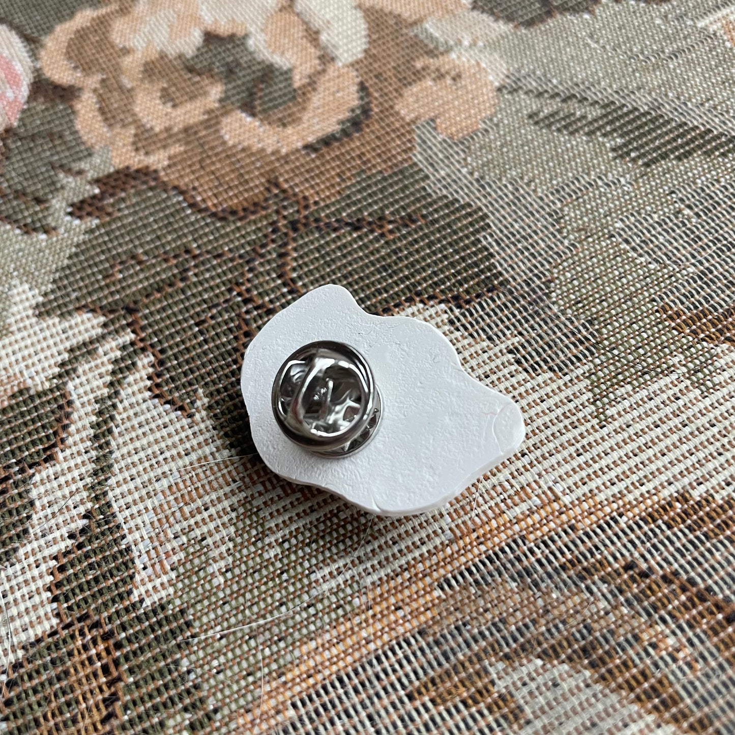 Small Egg Pin